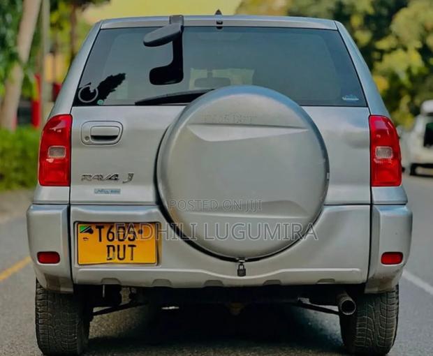Toyota RAV4 Automatic 2003 Silver