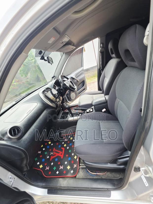 Toyota RAV4 2005 Silver