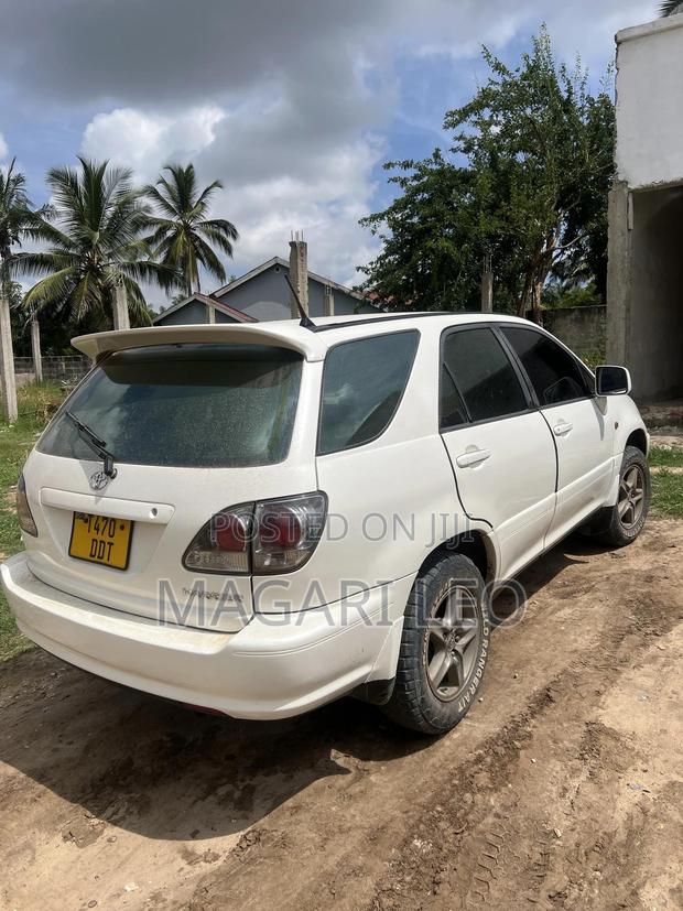 Toyota Harrier 2022 White