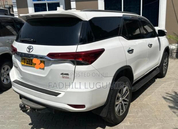 Toyota Fortuner 2017 White