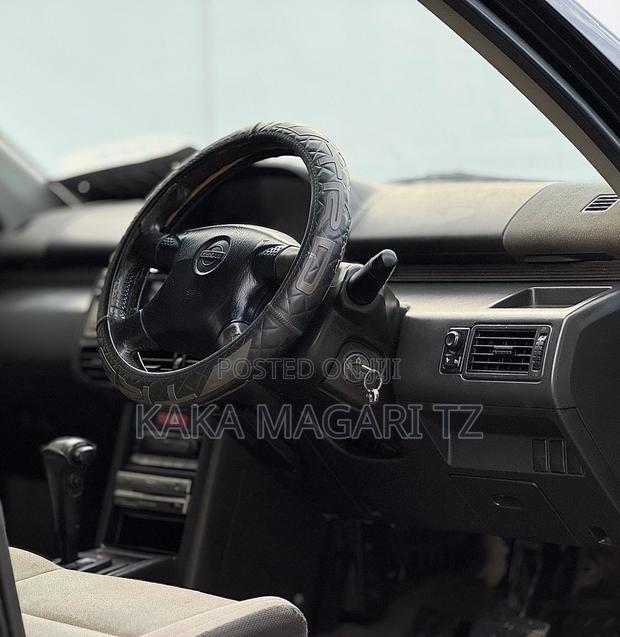 Nissan X-Trail 2004 Black