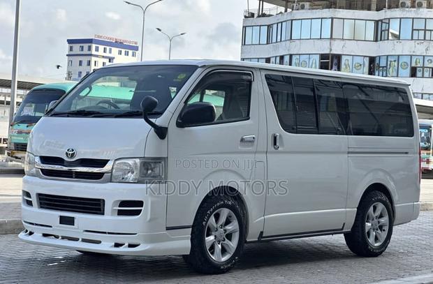 Toyota HiAce 2008 Pearl