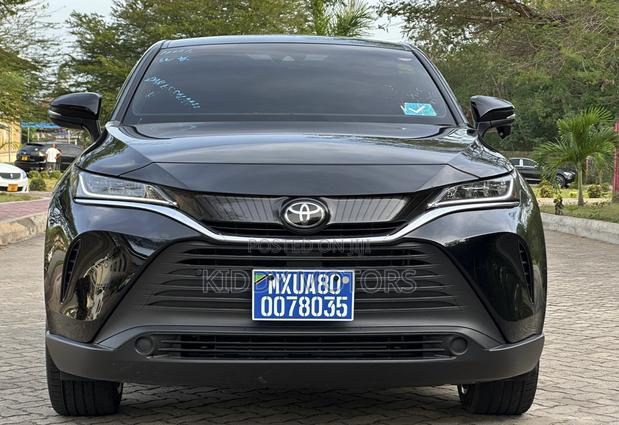 Toyota Harrier 2022 Black