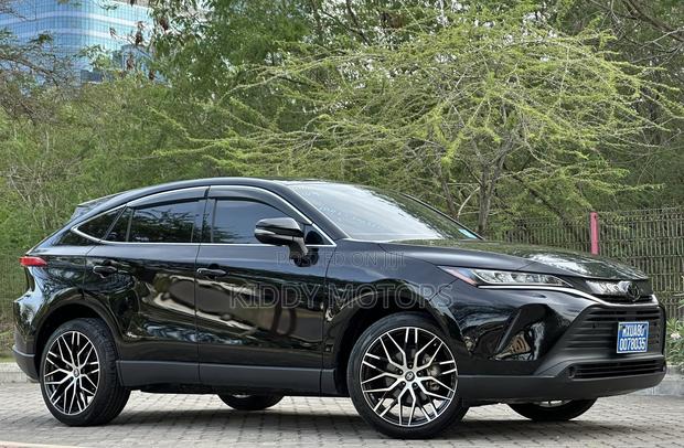 Toyota Harrier 2022 Black
