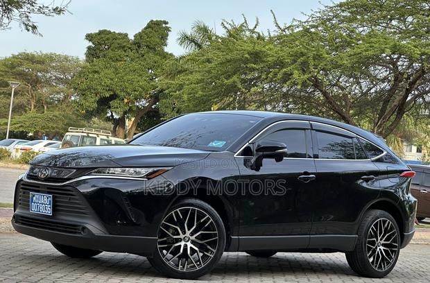 Toyota Harrier 2022 Black