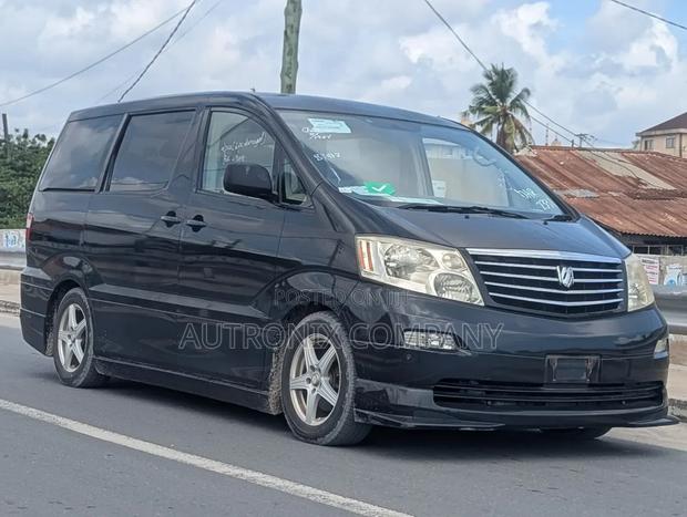 Toyota Alphard 2.4 Petrol AWD 2004 Black