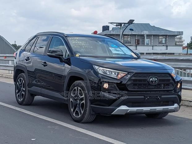 Toyota RAV4 Adventure 2022 Black