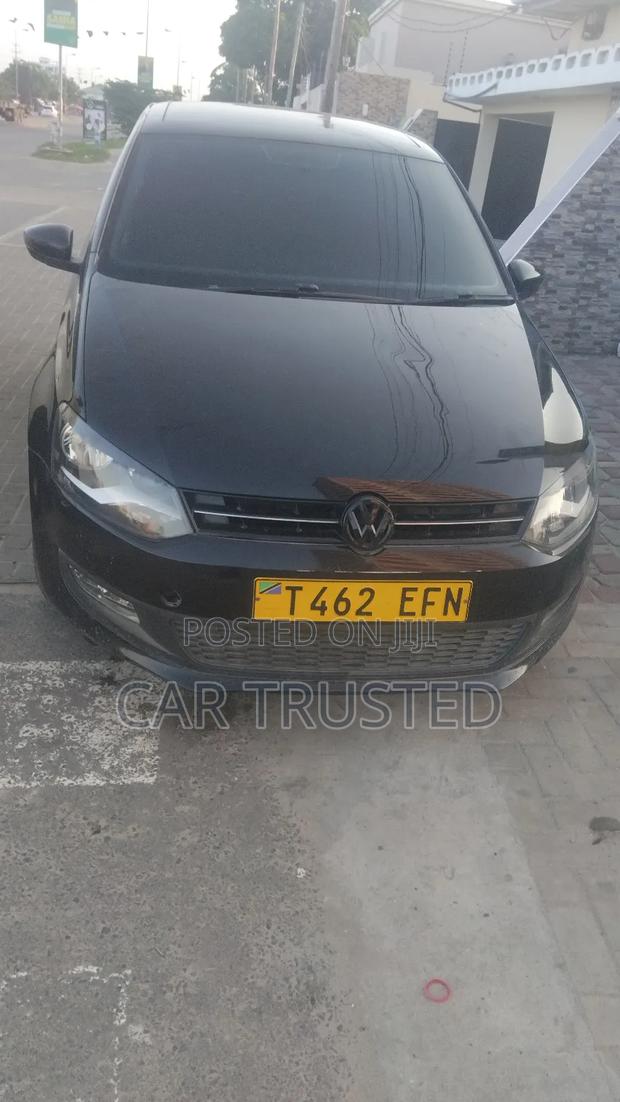 Volkswagen Polo 2013 Black