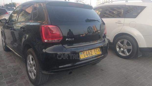 Volkswagen Polo 2013 Black