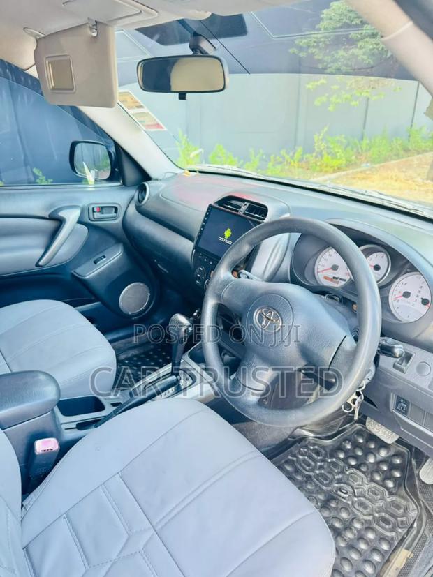 Toyota RAV4 1.8 2005 Black