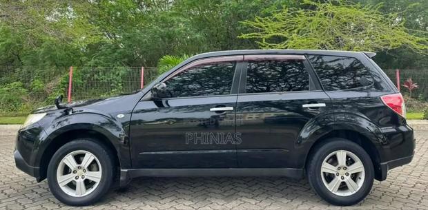 Subaru Forester 2011 Black