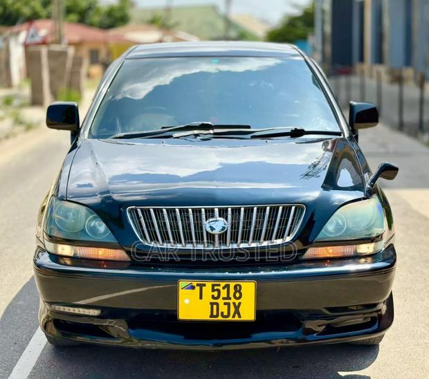 Toyota Harrier 2.2 16V 2002 Black