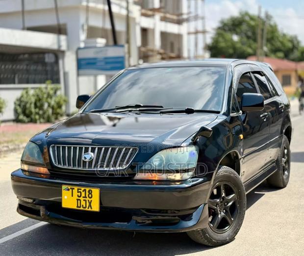Toyota Harrier 2.2 16V 2002 Black