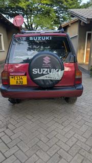 Suzuki Escudo 2000 Maroon for sale
