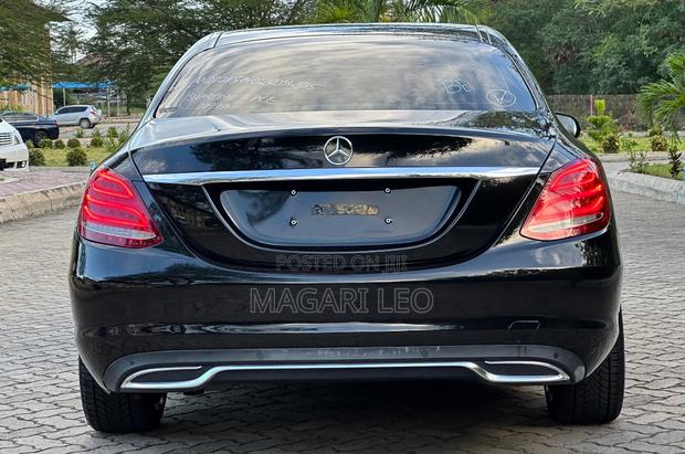Mercedes-Benz C-Class 2015 Black