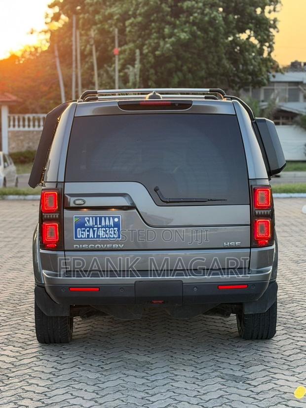 Land Rover Discovery 2015 Gray