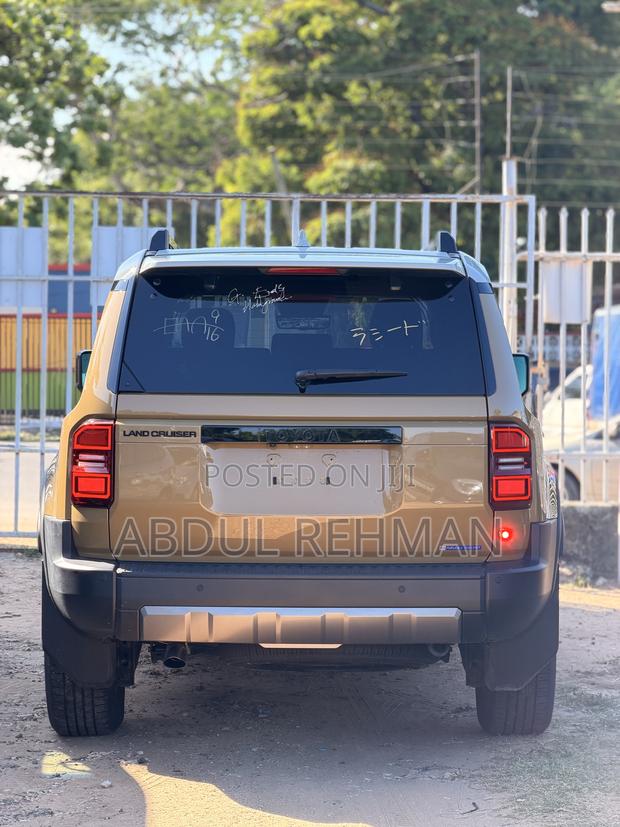 Toyota Land Cruiser Prado 2.8 2025 Beige
