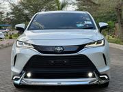 Toyota Harrier 2021 White for sale
