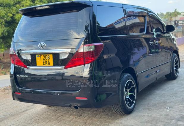 Toyota Alphard 2010 Black