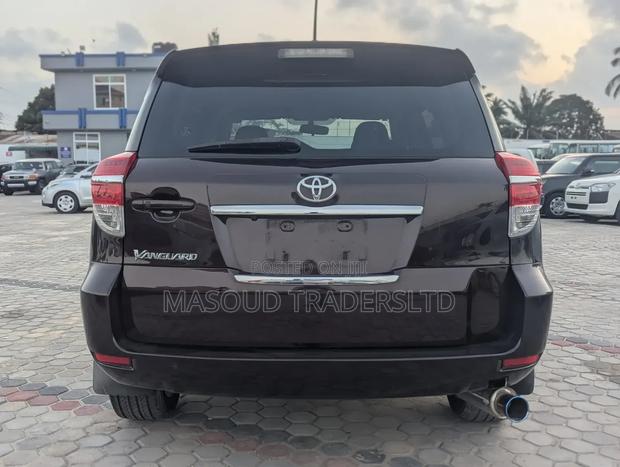 Toyota Vanguard 2011 Maroon