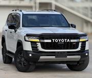 Toyota Land Cruiser LC300 2024 White for sale