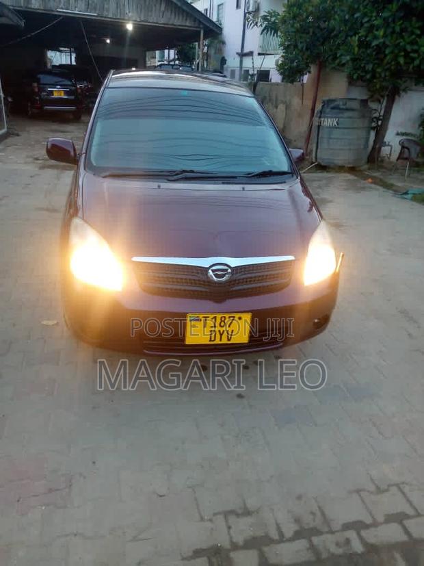 Toyota Corolla Spacio 2004 Maroon