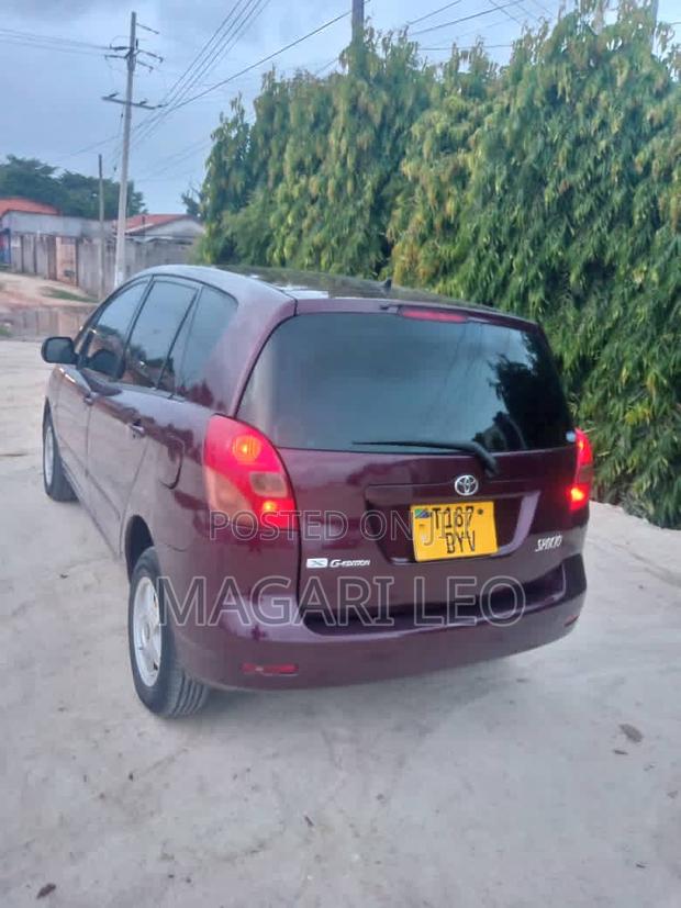 Toyota Corolla Spacio 2004 Maroon