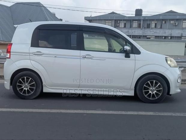 Toyota Porte 1.5 AWD 2016 White