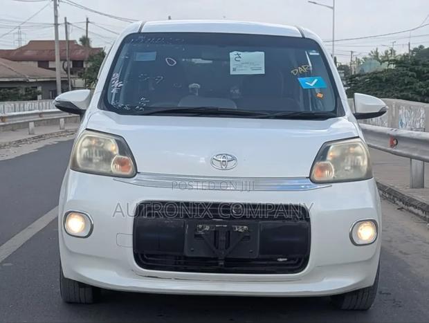 Toyota Porte 1.5 AWD 2016 White