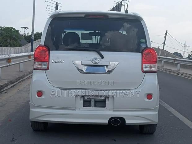 Toyota Porte 1.5 AWD 2016 White