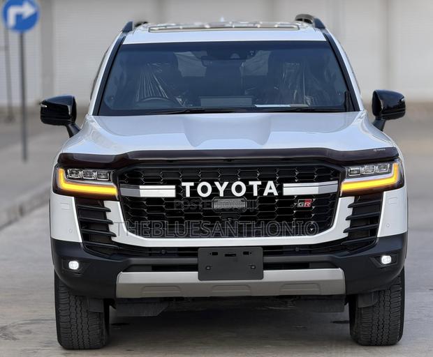 New Toyota Land Cruiser 2024 White