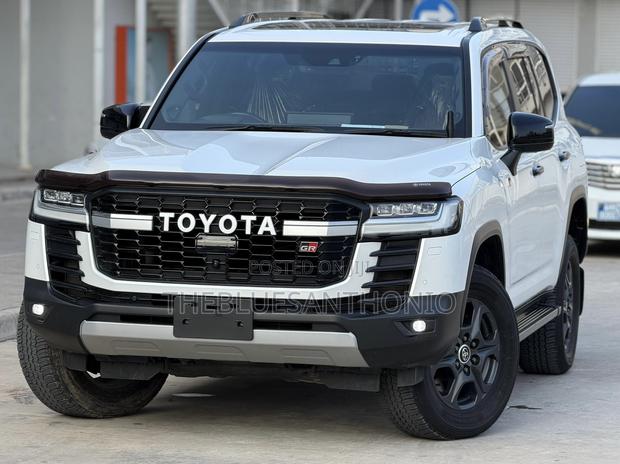 New Toyota Land Cruiser 2024 White
