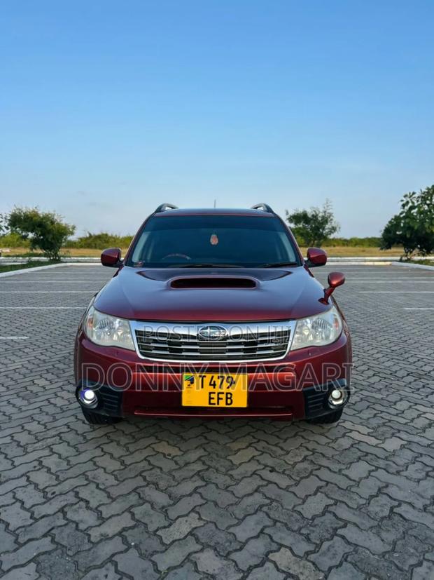 Subaru Forester 2.0D X 2010 Red