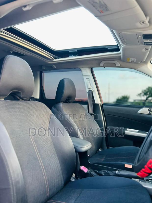 Subaru Forester 2.0D X 2010 Red
