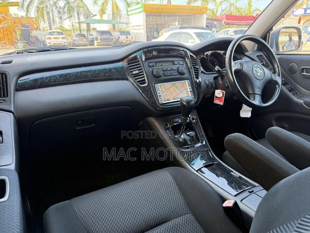 Toyota Kluger 2006 Gray