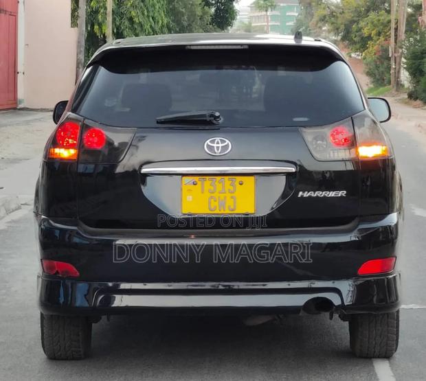 Toyota Harrier 2.4 2005 Black