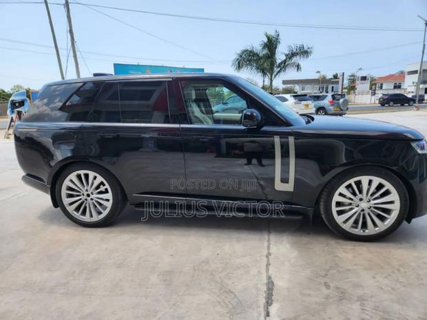 Land Rover Range Rover Vogue 2023 Black