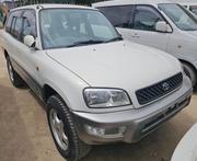 Toyota RAV4 Base FWD 1999 White for sale