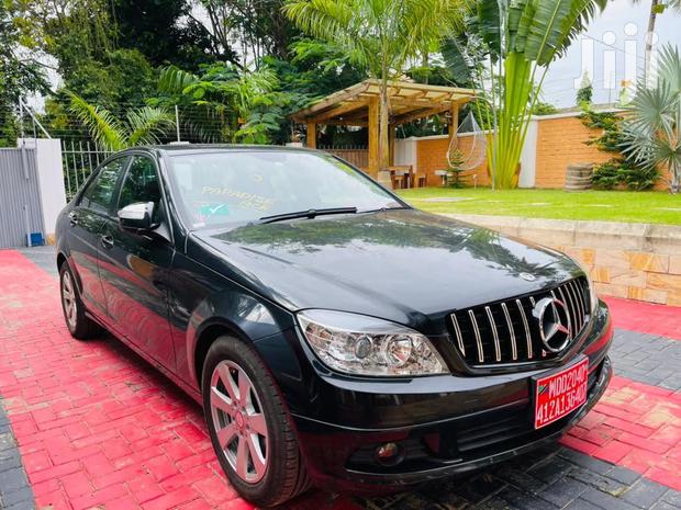 Mercedes-Benz C200 2008 Black