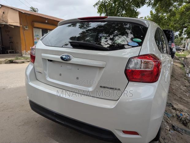 Subaru Impreza 2.0i Premium 5-dr 2013 Pearl