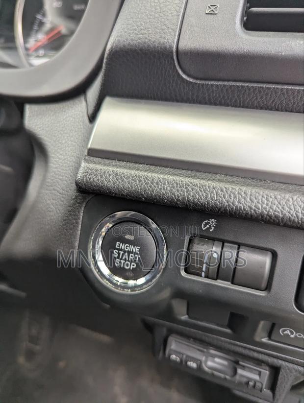 Subaru Impreza 2.0i Premium 5-dr 2013 Pearl