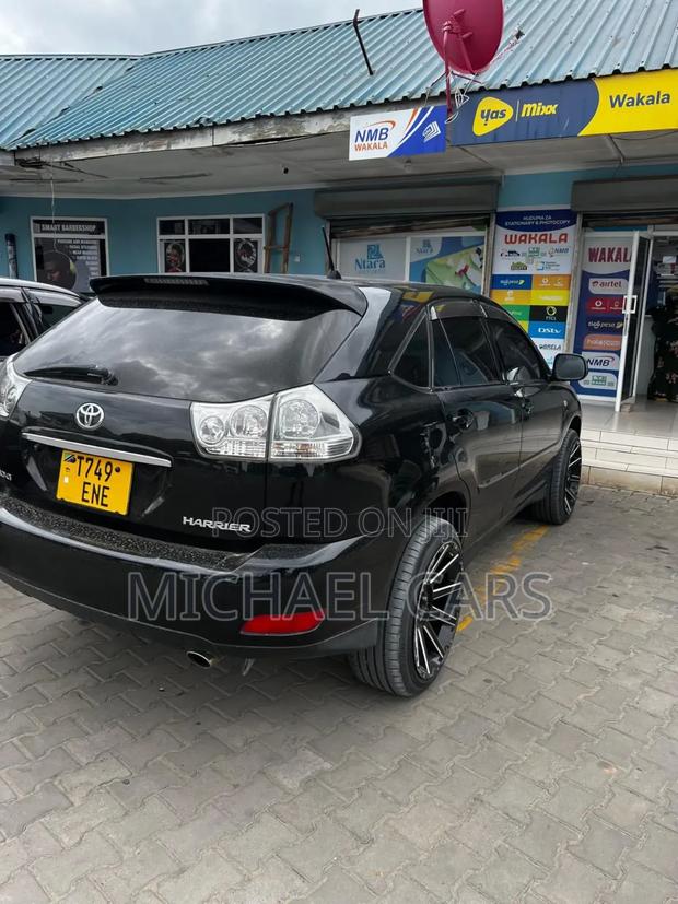 Toyota Harrier 2006 Black