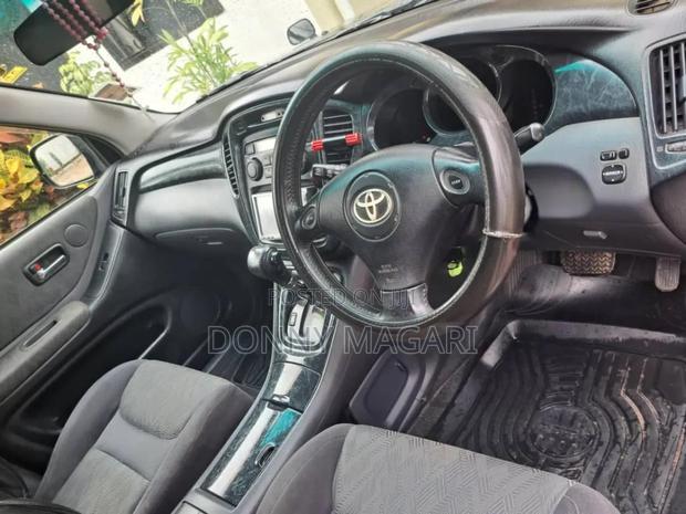 Toyota Kluger 2006 Black