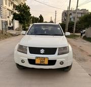 Suzuki Escudo 2009 White for sale