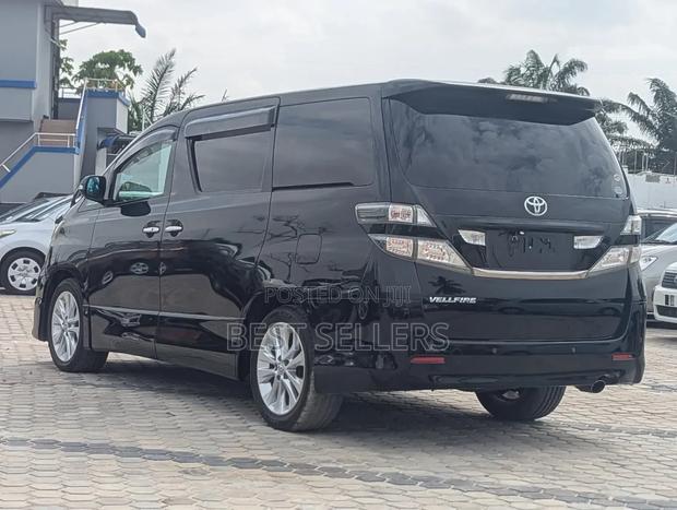 Toyota Vellfire 2009 Black