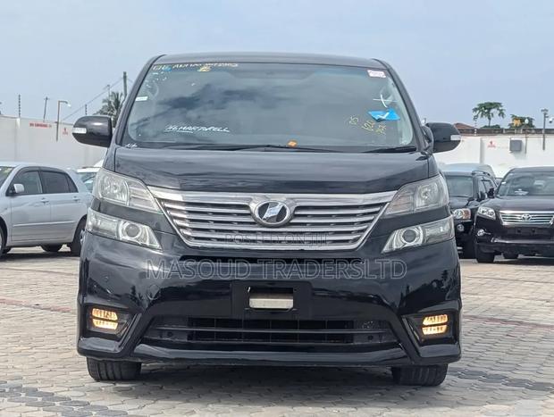 Toyota Vellfire 2009 Black