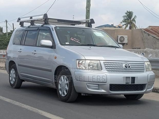 Toyota Succeed 2002 Silver
