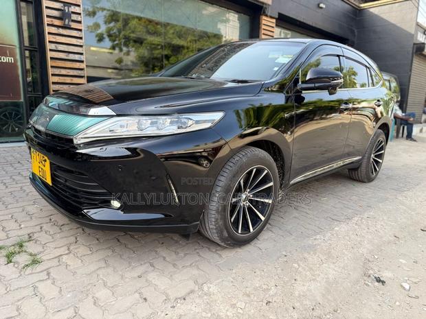 Toyota Harrier 2018 Black