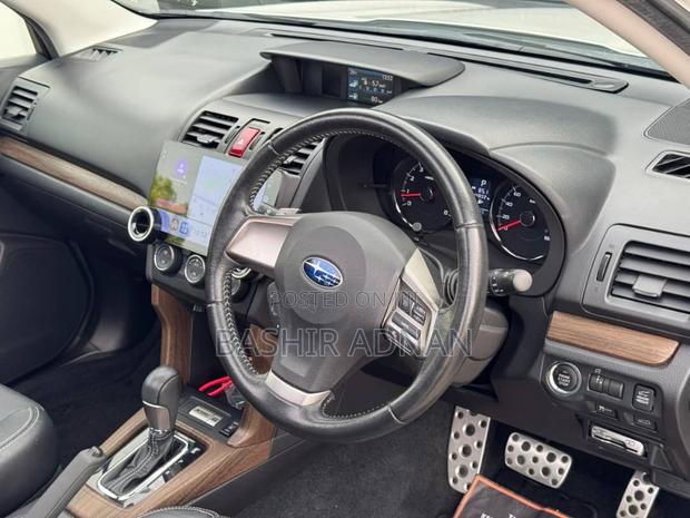 Subaru Forester 2.0XT Touring 4dr SUV AWD (2.0L 4cyl Turbo CVT) 2014 White