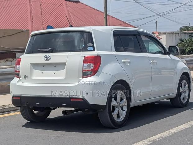 Toyota IST 2008 White